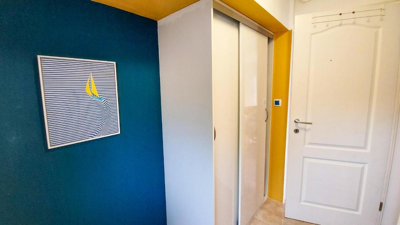Holiday Home - Beach House 'Amarella' Turanj Eksteriør bilde