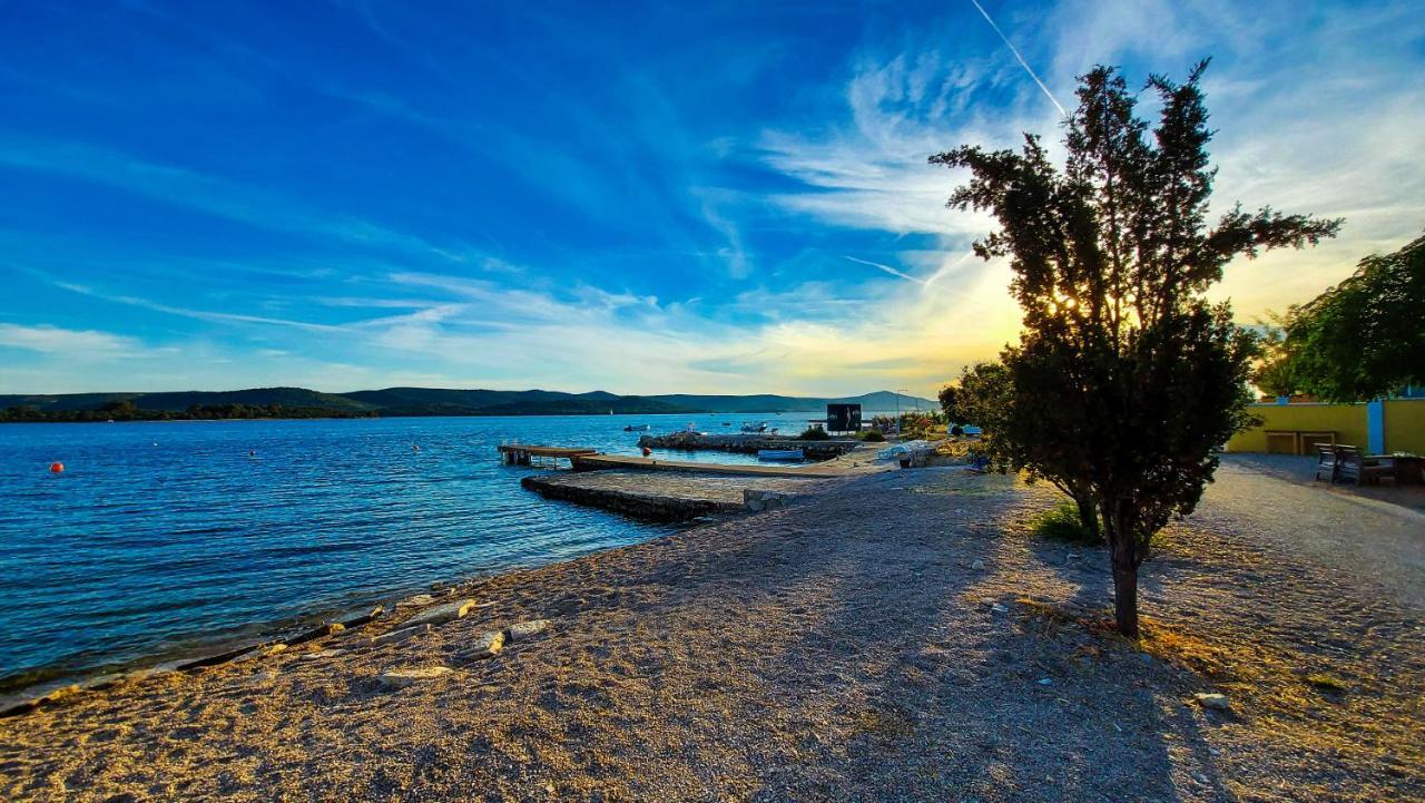 Holiday Home - Beach House 'Amarella' Turanj Eksteriør bilde
